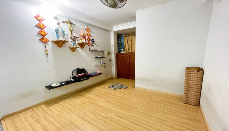BÁN NHÀ RIÊNG MINH_KHAI HAI BÀ TRƯNG HÀ NỘI, ĐẸP, Ở NGAY, 4 TẦNG, 3 NGỦ CHỈ 2.05 TỶ - GẦN SÁT PHỐ - SỔ RIÊNG 0377526803